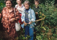 "Ducklings" looking for a treasure near the castle after the Velvet Revolution, with Eleonora far right