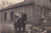 Neighbour Boleslav Bačovský with his family in Martinovka, Volhynia, 1930s-1940s