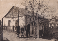Neighbours in Martinovka, Volhynia, 1930s-1940s