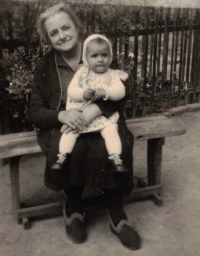 Cousin Angelika and grandmother Anna in a photograph taken by Gerhard with his first camera, ca. 1955