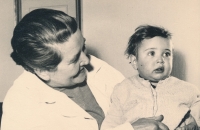 Ilja Květoň as a small child with his grandmother
