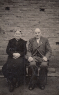 Paternal grandparents in the 1930s in Czermina