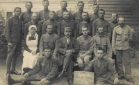 František Trčka (first left) in the hospital in Brandýs nad Labem, 1916