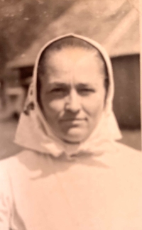 Mother Paraska (Paraskieva) Dercová, undated