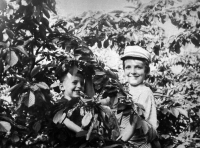 Alan Kubica with his younger brother Jan