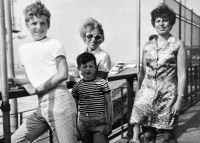 Alan Kubica with his younger brother Jan, on the right his father's second wife