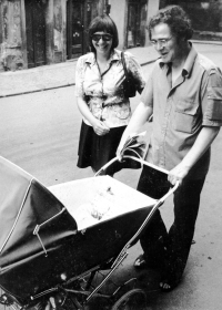 Jaroslav Veis with his wife Veronika Maxová, son Štěpán in the pram, 1978