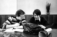 Jaroslav Veis on the left in the editorial office of Sedmička pionýrů
