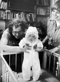 Jaroslav Veis with his wife Veronika Maxová and son Ondřej, 1975