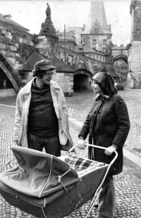 Jaroslav Veis and his wife Veronika Maxová in Malá Strana, where they lived at the time. In the pram son Ondřej, 1975