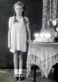 Brunhilde Scheiner, about nine years old.