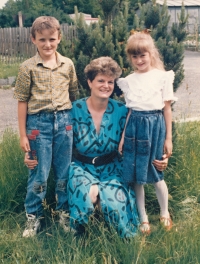 Witness with children, daughter Iva and son Jiří, 1991