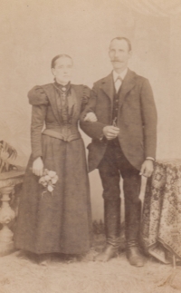 Prarodiče Karla  Müllera, 30. léta 20. století