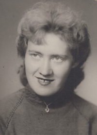 Valtraud Vejmolová ve věku 16 let