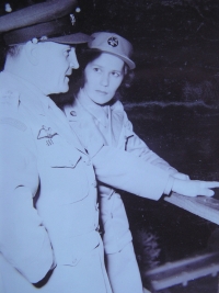 Barbara Podoski v armádě za Druhé světové války