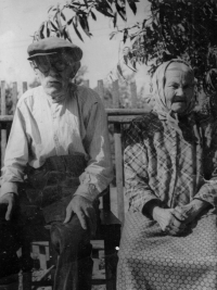 The paternal grandparents, Anna and Josef Sedláček, in the late 1940s