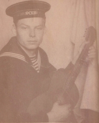 Oleksa Riznykiv during his military service
