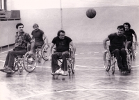 Jan Šisler in basketball team
