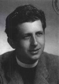 P. Karel Fořt po kněžském svěcení (r. 1948)