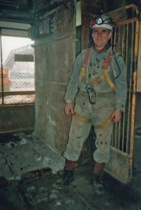 Josef Grobelný during the backfilling of the Dukla mine in 2008