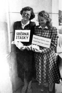 Marie Strnadová with a colleague from work at Česká spořitelna, Králíky, 1950s