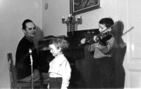 Jaroslav Strnad with daughter Michaela (* 1959) and son Bohumir (* 1954), 1960s Lichkov