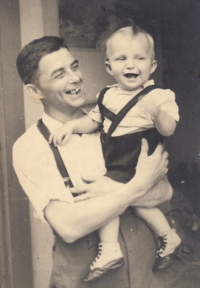 Zdeněk Kolařík with his father Emanuel, 1944, Veselí nad Moravou