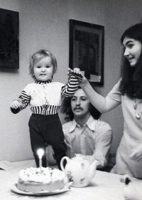 Blanka Petrošová with her parents, 1973