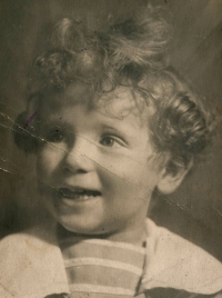 Jiří Hruška, father of the witness, Paris, 1923