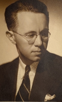 Jaroslav Mičan, uncle of Jiří Petz, 1936