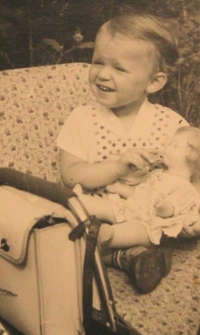 Jana Pekárková two years old, 1953