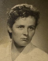Květa Petzová, wife of Jiří Petz, 1957