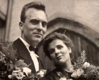 Jiří Petz with his wife Květa Petzová, graduation, 1958