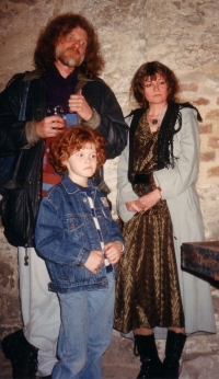 Petr, David, Vendula Císařovští. Vernissage, 1996