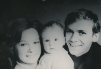 With parents Viktor and Larisa Gachenko