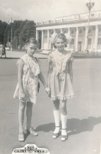 With a friend at the Exhibition Grounds (Exhibition of National Economic Achievements), Kiev, 1989