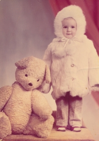 In the photo studio, Kiev, 1974