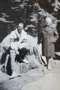 Jiří Petrášek with his mother when she visited him in the USA