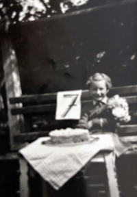 Jana Fischerová celebrates her seventh birthday