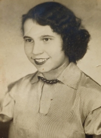 Eliška Vidakovičová nee. Bugnerová in her youth