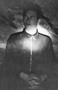 František Drbohlav in the soldiers' hideout during Albert Pooley's visit to Doubravice 1968