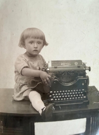 With typewriter Original Matouš
