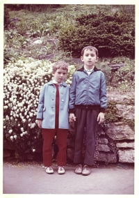 Jaroslav Španko with his sister at the zoo, 1973