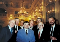 Karel Škarka and other mayors accepted an invitation to Prague Castle during the term of office of President Václav Havel