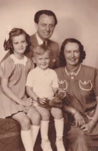 The Kučera family, Prague 1944/1945
