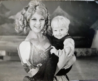 Kateřina Deetlefsová with her son as an ice skater, 1970s.