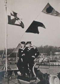 Tadeusz Wilk in the Navy, right