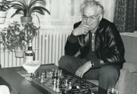 Jiří Ruml's hobby was chess, 1995