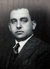Hans Briess, father of Peter Briess, 1936