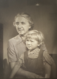 Ivanka with grandmother Fišerová, 1950